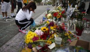 A memorial for Christopher Michael-Martinez, 20, a University of California, Santa Barbara, student who was killed outside a deli during a shooting rampage that left seven dead. (Photo: Lucy Nicholson / Reuters)