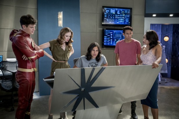 flash-s4e2-mixed-signals
